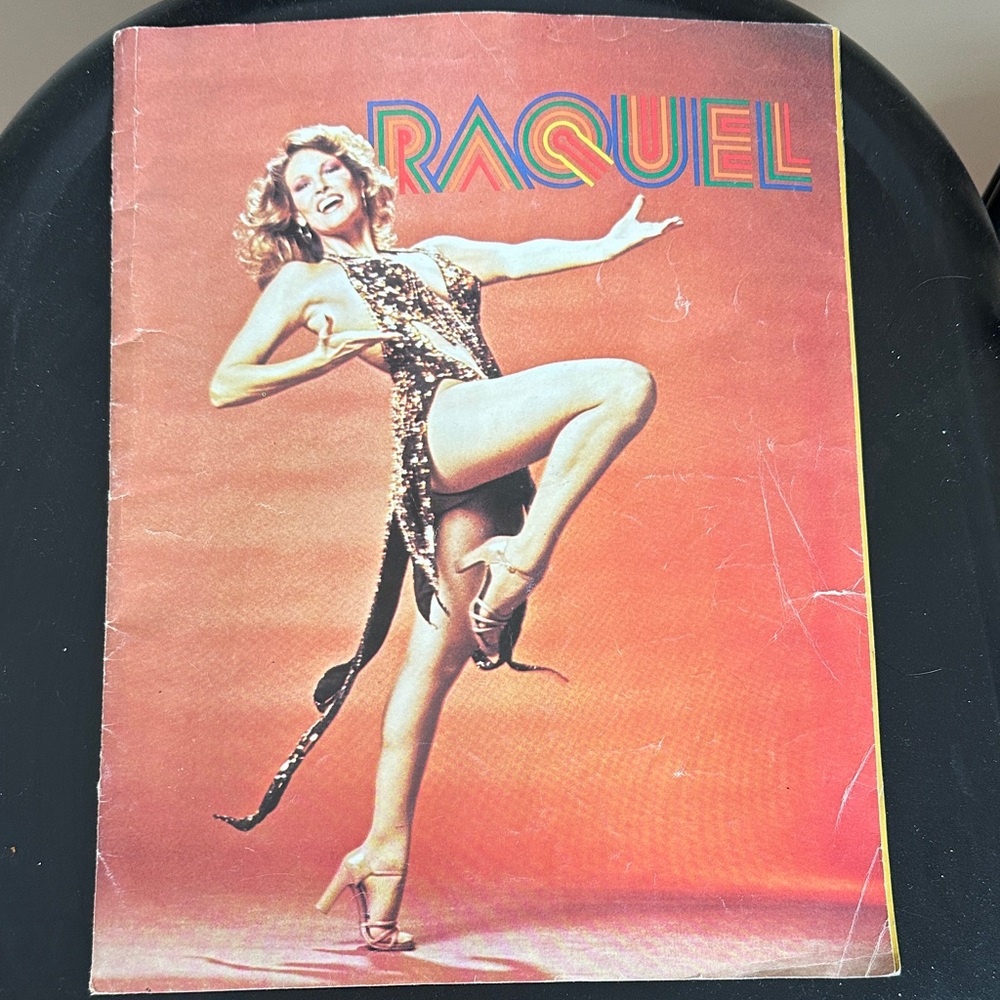 Raquel Welch Vintage 1976 Tour Book